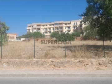 Terreno com viabilidade de construção em São Clemente, Loulé, Algarve