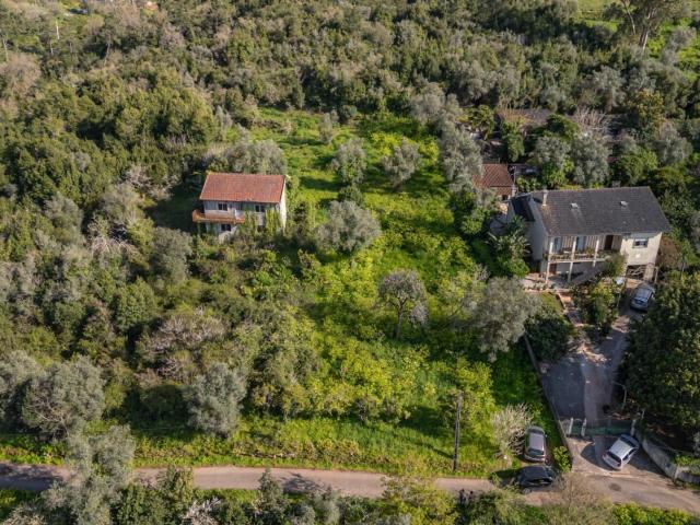TERRENO COM VIABILIDADE DE CONSTRUÇÃO EM SANTA CLARA – COIMBRA