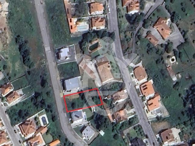 Terreno com viabilidade de construção nos Carvalhais