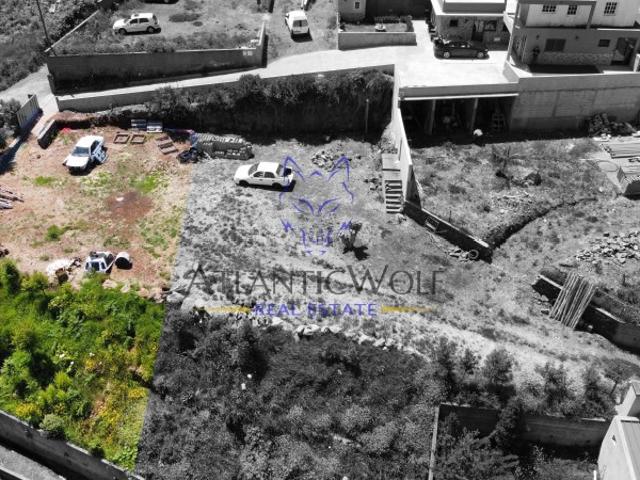 Terreno com Vista Fantástica nas Achadas da Cruz 440m² de Potencial Puro