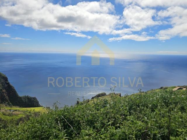 Terreno com vista magnífica na Fajã da Ovelha