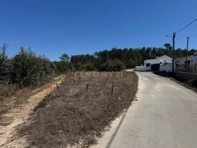 TERRENO COM VISTA MAR A CERCA DE 300 METROS DO OCEANO ATLÂNTICO EM BOAVISTA, SERRA DO BOURO, CALDAS DA RAINHA