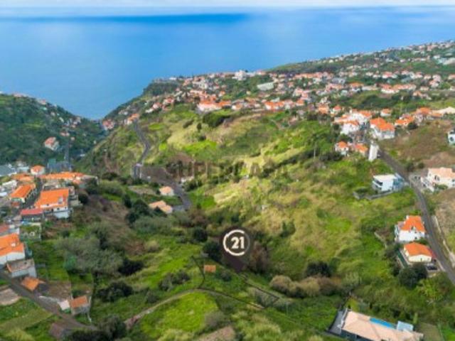Terreno com Vista Mar Definitiva à Venda Calheta, Madeira