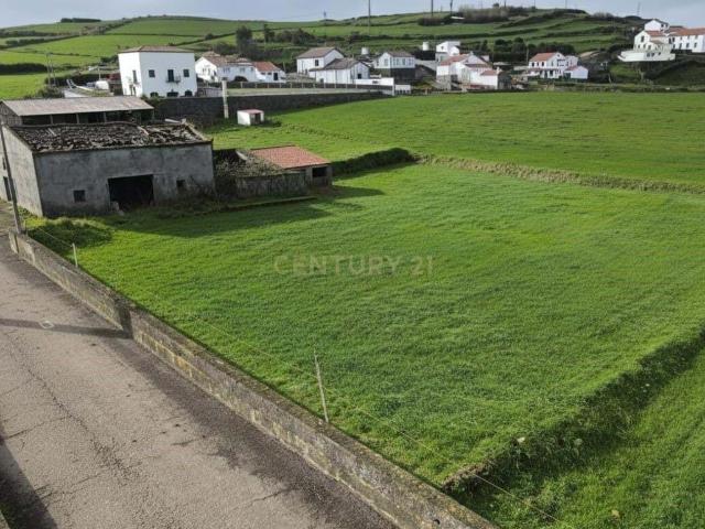 Terreno com Vista Mar e Viabilidade de Construção em Santo Antonio Nordestinho