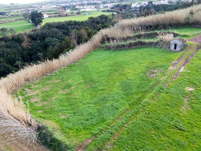 Terreno com Vista Mar e Projeto Conceptual de Turismo de Natureza | Lomba da Fazenda – Nordeste