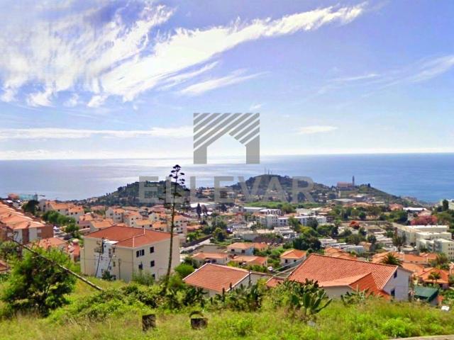 TERRENO COM VISTA MAR NO FUNCHAL PARA A SUA CASA DE SONHO