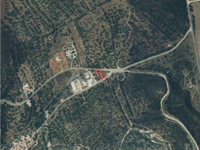 Terreno com Vista Mar na Salema | Projeto Aprovado para 2 Moradias com Piscina