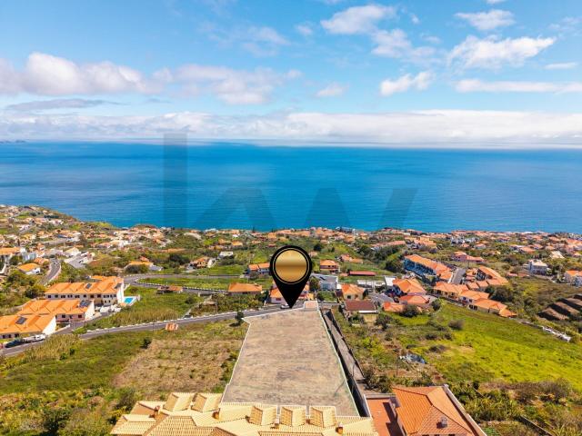 TERRENO COM VISTA MAR | POSSIBILIDADE PARA 4 MORADIAS | ALTO POTENCIAL | SANTA CRUZ