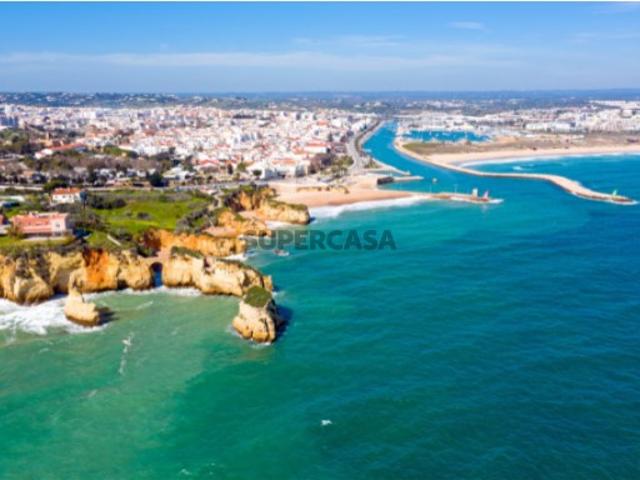 Terreno com Vista Mar para construção de prédio com 9 apartamentos em Lagos, Algarve, Portugal