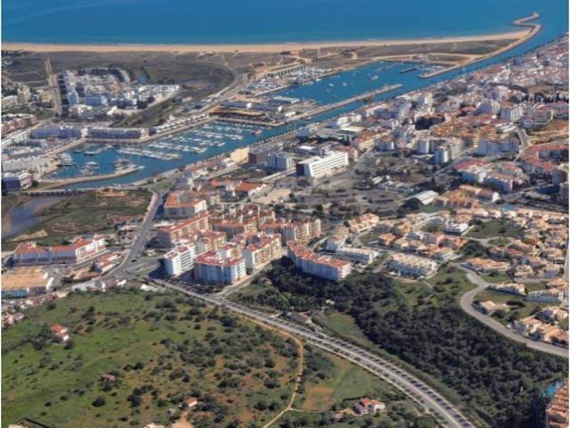 Terreno com Vista Mar para construção de prédio com 9 apartamentos em Lagos, Algarve, Portugal