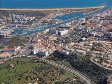 Terreno com Vista Mar para construção de prédio com 9 apartamentos em Lagos, Algarve, Portugal