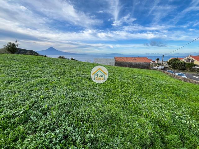 Terreno à venda na Beira – Velas, Ilha de São Jorge Açores