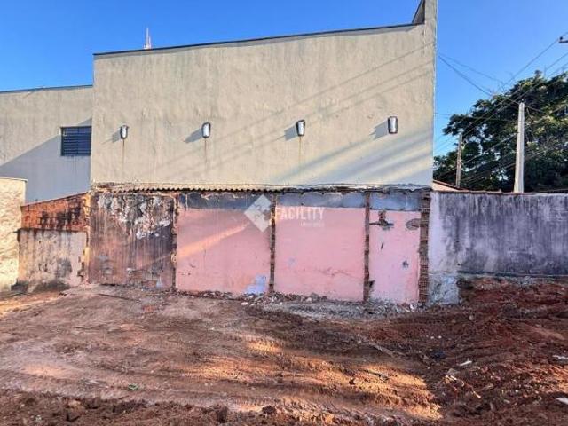 Terreno com vocação comercial á venda em Campinas Vl Georgina