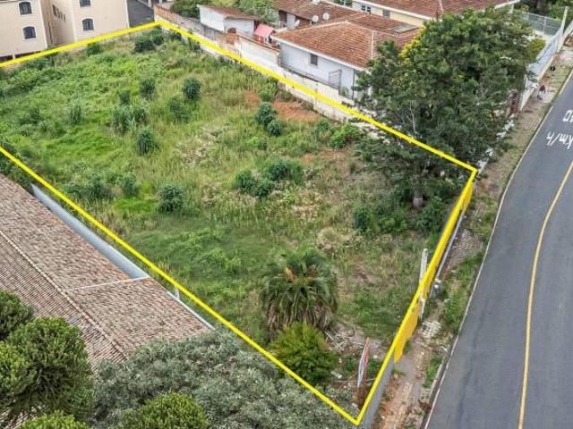 Terreno com Ampla Frente e Alto Potencial Construtivo ZR3 no Seminário
