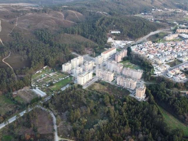 Terreno com aproximadamente 94.600 m², localizado na zona de Cabeda, Valongo