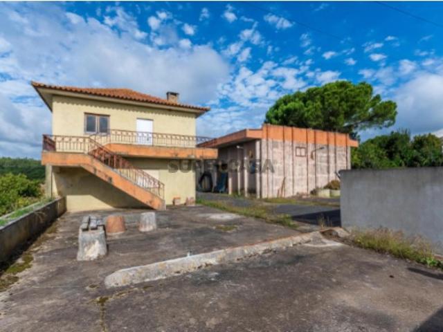 Terreno com Armazém, Moradia e Projeto pré aprovado | Excelente Oportunidade de Investimento