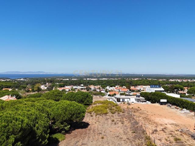 Terreno com área de 10.000m2 com projeto aprovado perto da Aldeia do Meco