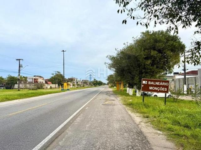Terreno com área total de 5.634 m² em Monções Pon