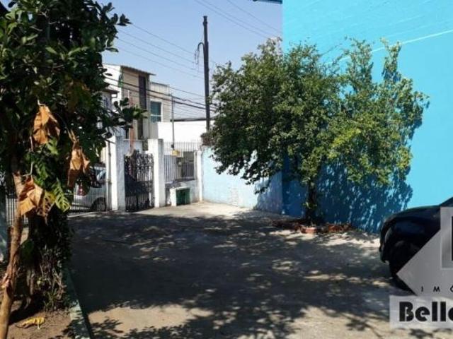 Terreno com casa antiga a venda na Vila Ema