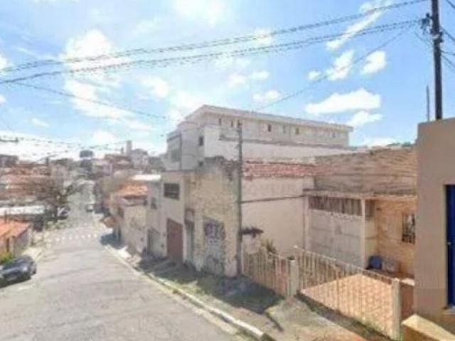 TERRENO COM CASA ANTIGA PARA VENDA