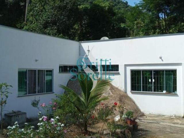 Terreno com casa e chalé construído à venda em Ubatumirim Ubatuba/SP