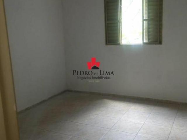 Terreno com casa térrea na região da Penha