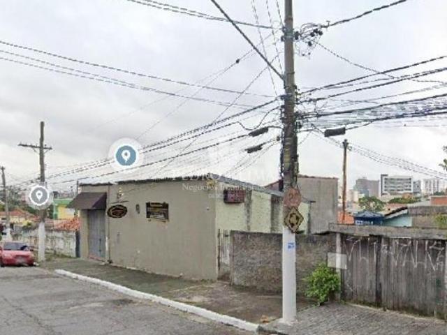 Terreno com casas e galpão na região da Vila Matilde