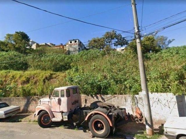 Terreno com dois lotes em ruas distintas, Jardim Ipanema