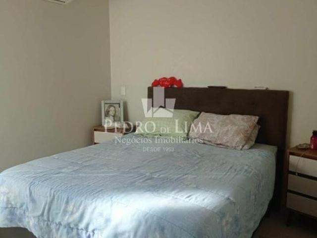 Terreno com duas casas na Penha