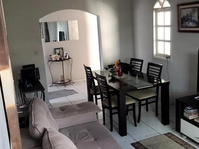 Terreno com Duas Casas no Atuba