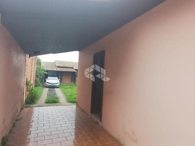 TERRENO COM DUAS CASAS EM NITERÓI