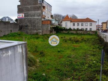 Terreno com Duas Frentes – 2204m² – Nacional 1, Lourosa