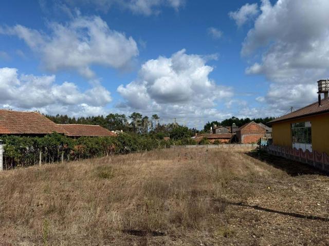 Terreno com duas frentes em Casal da Clara, Pombal, Leiria