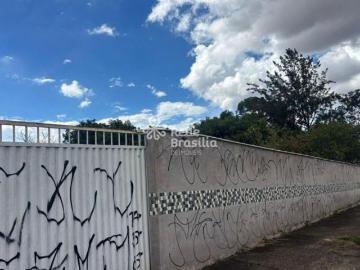 TERRENO COM EXCELENTE LOCALIZAÇÃO ESCRITURADO 2.150m² VICENTE PIRES/DF
