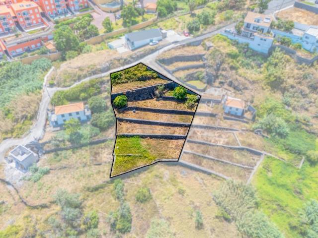 Terreno com grande potencial para venda Assomada
