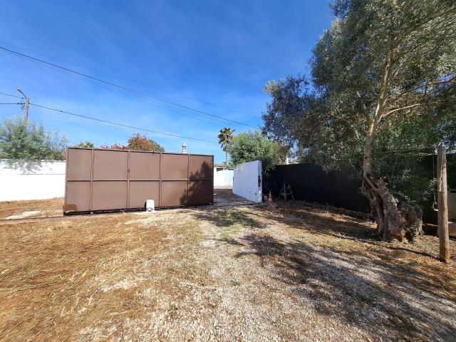 Terreno com moradia | Alcaria, Paderne | 3.600m2 120m² Paderne