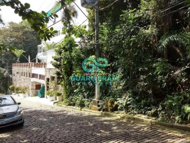 Terreno com permissão para construção Península