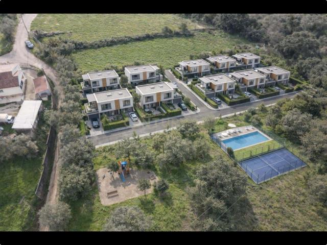Terreno com PIP aprovado para 10 Moradias, na melhor zona de Loures
