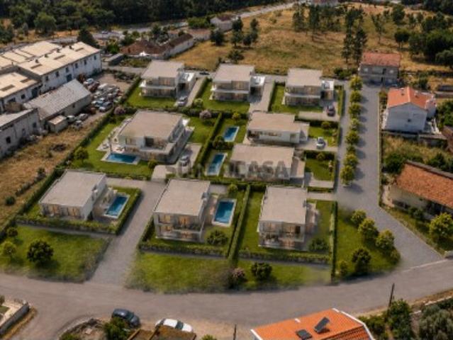 Terreno com PIP Favorável para 10 Moradias | Excelente Oportunidade de Investimento a 20 Minutos de Lisboa