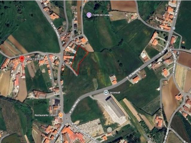 Terreno com PIP para construir 3 moradias