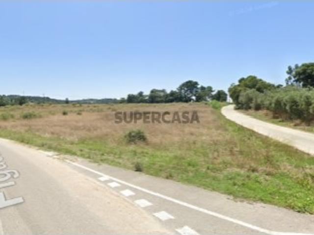 Terreno com possibilidade de construção de 29 moradias