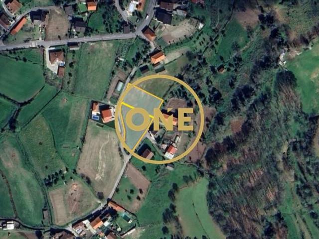 Terreno com possibilidade de construção em Oriz Santa Marinha Vila Verde