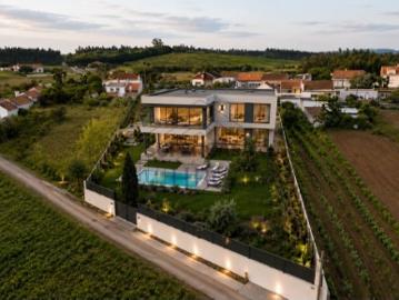 Terreno com Potencial de Construção e Vista Serra de Montejunto Bombarral