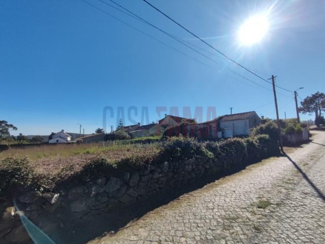 Terreno com Potencial de Construção em Forjães 725 m²