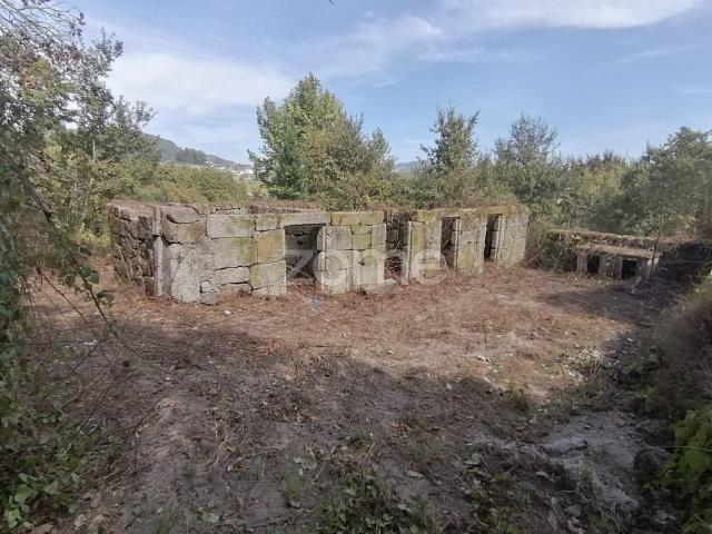 Terreno com Potencial de Construção em Travanca – Amarante