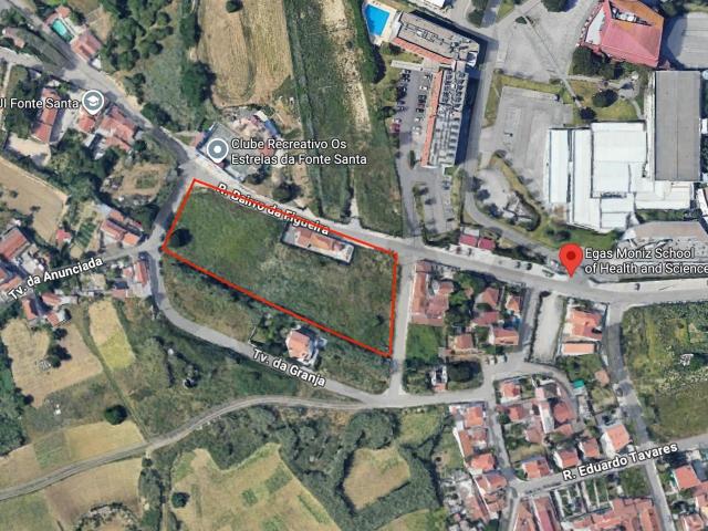 Terreno com potencial de loteamento | Monte da Caparica