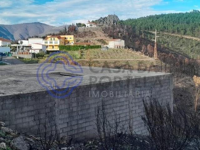 Terreno com potencial para construção