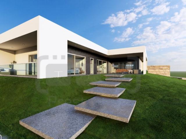 Terreno com projecto aprovado e licença a levantamento na Câmara para construção de moradia unifamiliar a 2 passos de Tomar