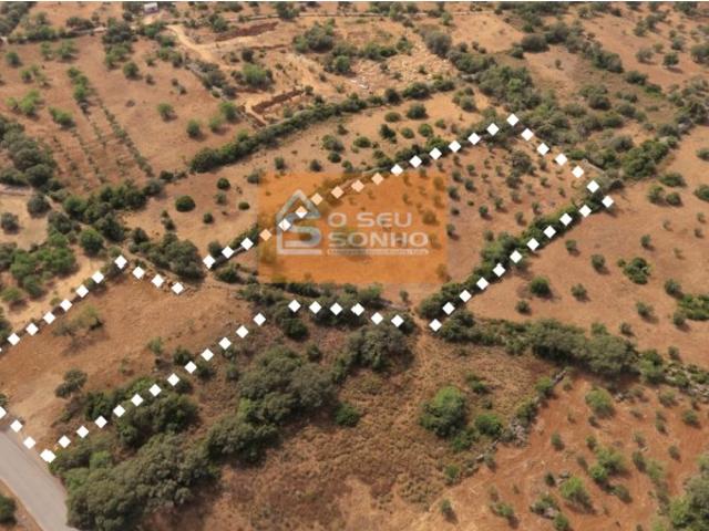 Terreno com Projecto Aprovado para Parque de Autocaravanas