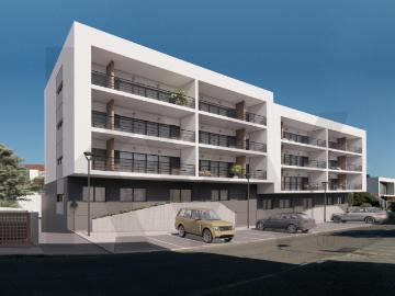 Terreno com Projecto Aprovado para 16 fogos e 5 moradias